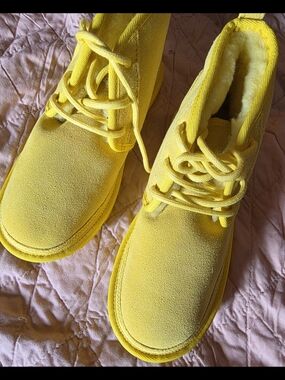 UGG Neumel II Canary Yellow Suede Lace-Up Big Kids Boots